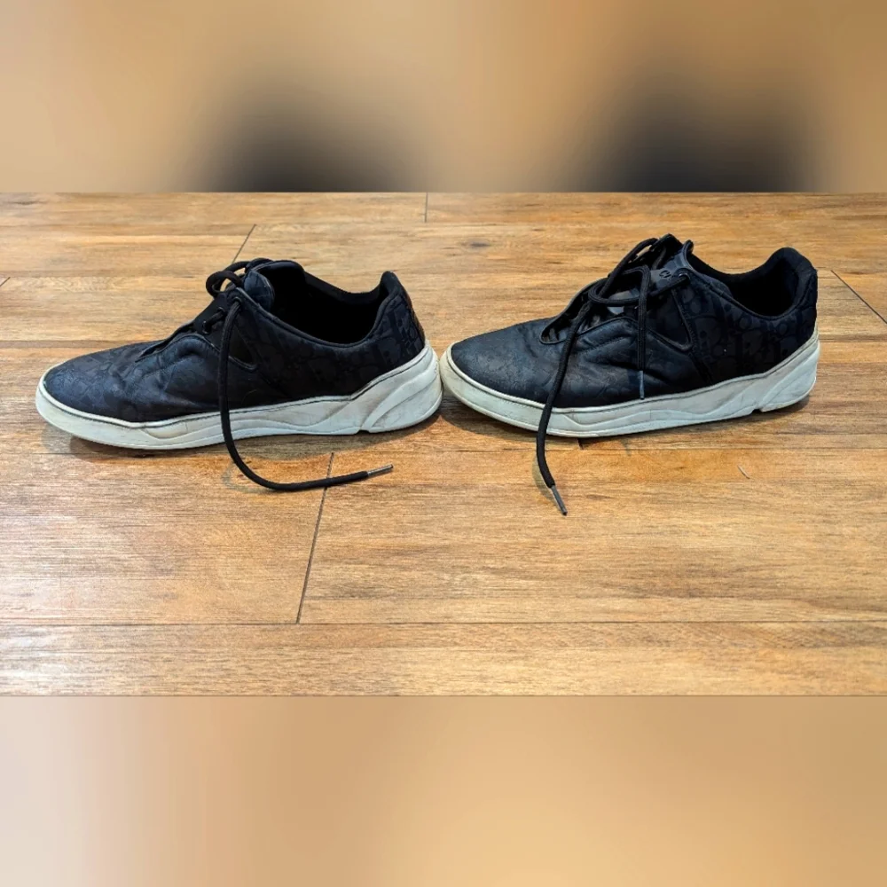 Christian Dior Men's Leather Casual Shoe - Picture 10 of 15